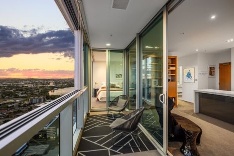 Photo of property in Sentinel Apartments, 2703/3 Northcroft Street, Takapuna, Auckland, 0622