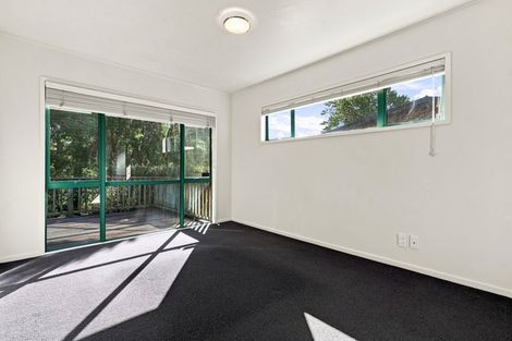 Photo of property in 1/11 Saddleback Rise, Murrays Bay, Auckland, 0630