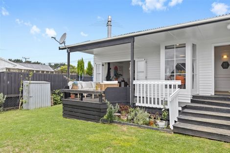 Photo of property in 80a Mcrobbie Road, Kingseat, Papakura, 2580