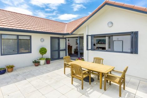 Photo of property in 12 Betty Watt Grove, Riverstone Terraces, Upper Hutt, 5018