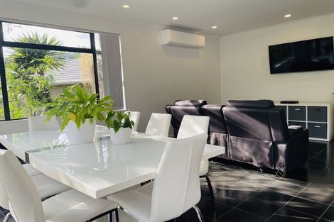 Photo of property in 28 Waterview Downs, Waterview, Auckland, 1026