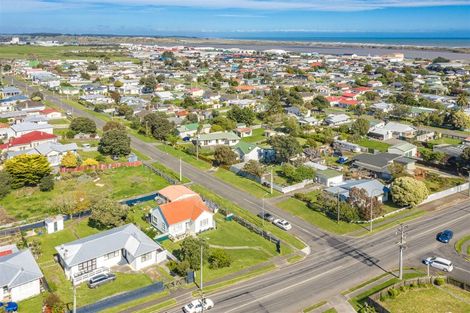 Photo of property in 48 Mosston Road, Castlecliff, Whanganui, 4501