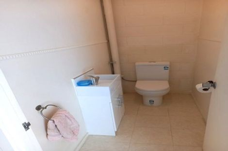 Photo of property in 6/23 Inverness Road, Browns Bay, Auckland, 0630