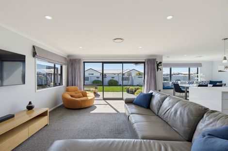 Photo of property in 40 Macphail Avenue, Rangiora, 7400