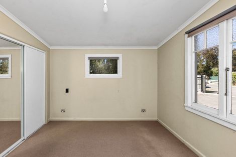 Photo of property in 33 Mill Road, Clive, 4102