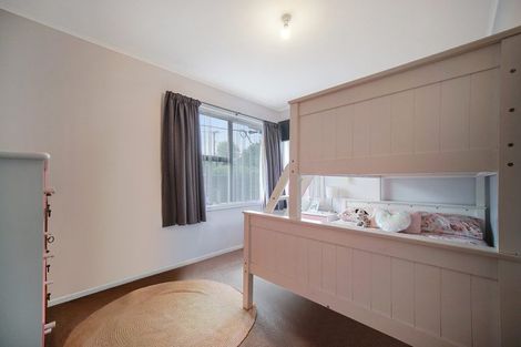 Photo of property in 6 Cobham Crescent, Kelston, Auckland, 0602