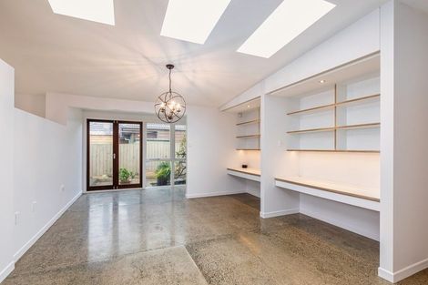 Photo of property in 2/15a Allendale Road, Mount Albert, Auckland, 1025