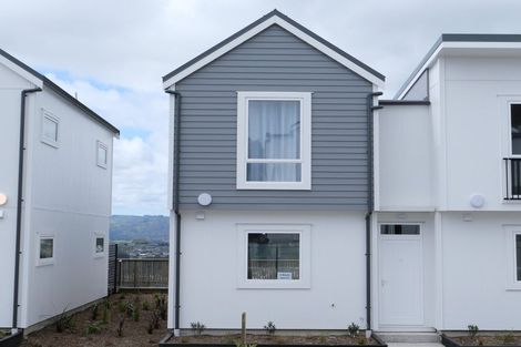 Photo of property in 11/30 Adventure Drive, Whitby, Porirua, 5024