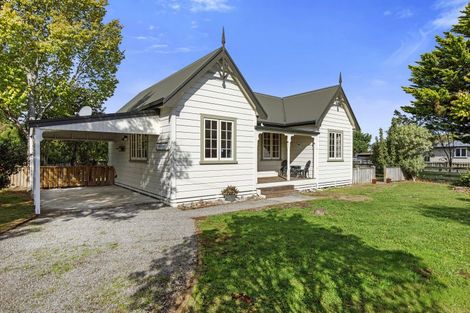 Photo of property in 463a High Street South, Carterton, 5713