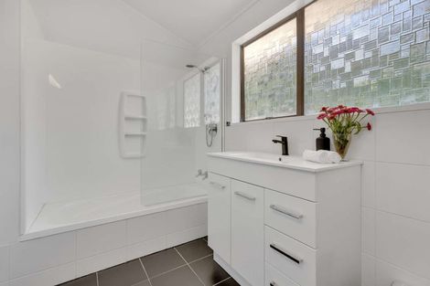 Photo of property in 22 Appenzell Drive, Whakatane, 3120