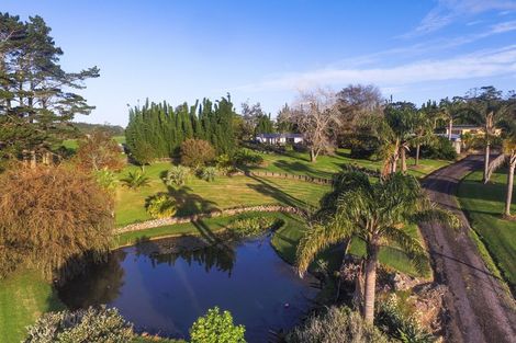 Photo of property in 211 Foster Road, Waimauku, Kumeu, 0891