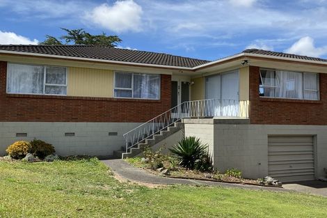 Photo of property in 72 Botany Road, Botany Downs, Auckland, 2010