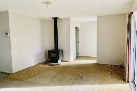 Photo of property in 1 Ballial Place, West Harbour, Auckland, 0618