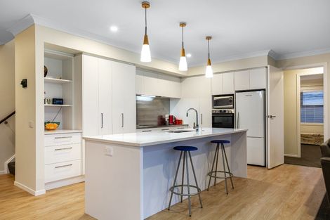 Photo of property in 3 Kaiaho Close, Aotea, Porirua, 5024