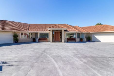 Photo of property in 20 Amoka Crescent, Parklands, Christchurch, 8083