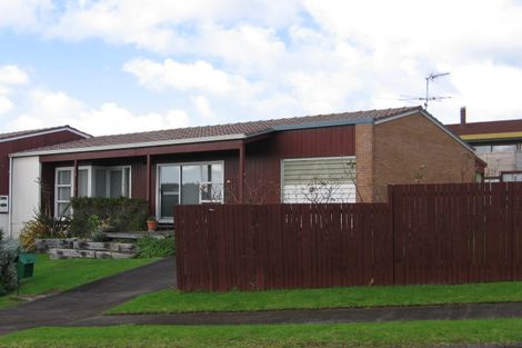 Photo of property in 1/2 Rachael Place, Farm Cove, Auckland, 2012