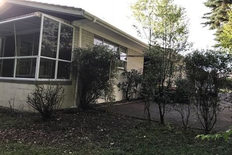 Photo of property in 2/3 Walpole Avenue, Hillpark, Auckland, 2102