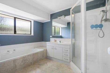 Photo of property in 18 Galloway Crescent, Farm Cove, Auckland, 2012