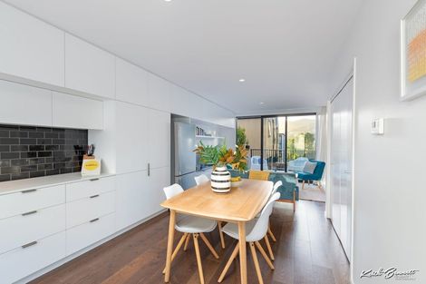 Photo of property in 4 Jean Caldwell Way, Island Bay, Wellington, 6023