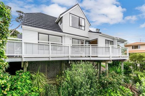 Photo of property in 1/34 Oruamo Place, Beach Haven, Auckland, 0626