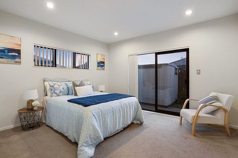 Photo of property in 16 Dalray Avenue, Takanini, 2112