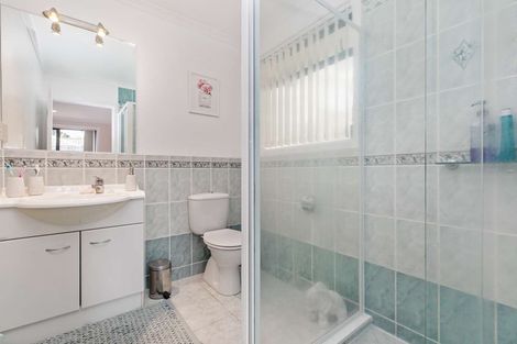 Photo of property in 10 Redcastle Drive, East Tamaki, Auckland, 2013