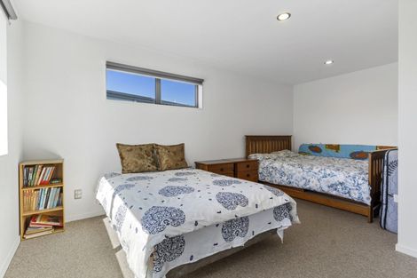 Photo of property in 12a Blakeborough Drive, Forrest Hill, Auckland, 0620