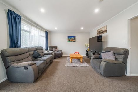 Photo of property in 39 Naenae Road, Naenae, Lower Hutt, 5011