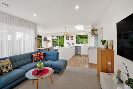 Photo of property in 16 Atutahi Street, Hurdon, New Plymouth, 4310