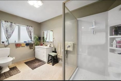 Photo of property in 35 Wood Leigh, Paraparaumu Beach, Paraparaumu, 5032