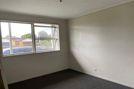 Photo of property in 17 Manuroa Road, Takanini, 2112