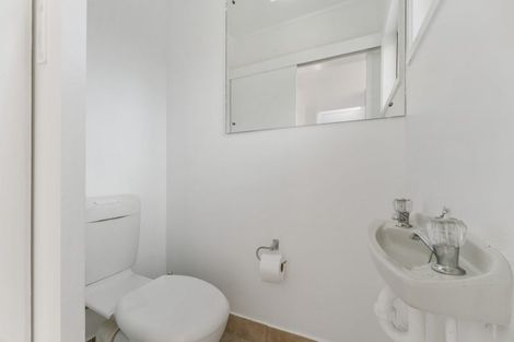 Photo of property in 3/63a Norwood Road, Bayswater, Auckland, 0622