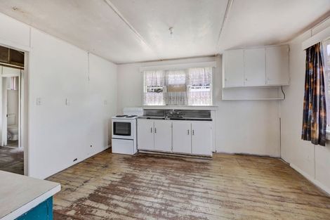 Photo of property in 33 Ngatai Street, Manaia, 4612