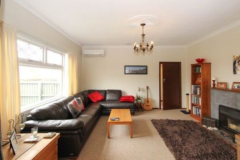 Photo of property in 1400 Woodstock Avenue, Mayfair, Hastings, 4122