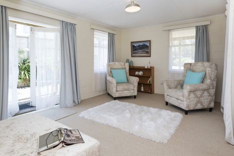 Photo of property in 19 Lynton Road, Bucklands Beach, Auckland, 2012