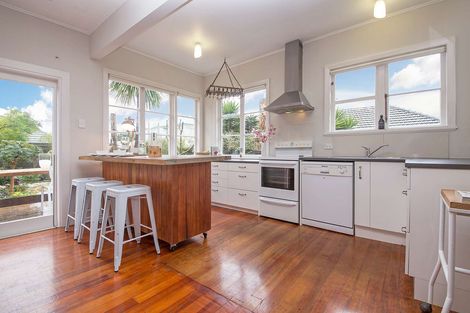 Photo of property in 1/68 Astley Avenue, New Lynn, Auckland, 0600