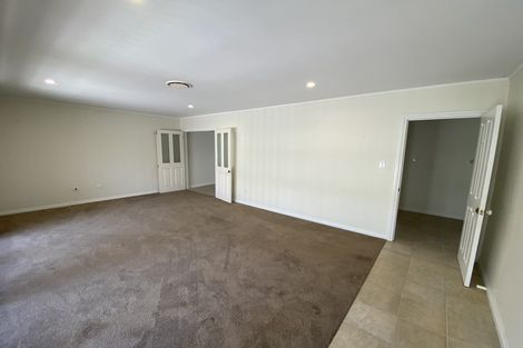 Photo of property in 41 Cron Avenue, Te Atatu South, Auckland, 0610