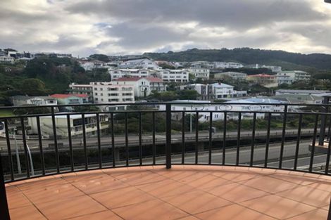 Photo of property in Atrium Towers, 8g/154 The Terrace, Wellington Central, Wellington, 6011