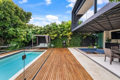 Photo of property in 61 Rose Road, Grey Lynn, Auckland, 1021