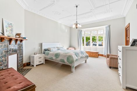 Photo of property in 265 Macandrew Road, Forbury, Dunedin, 9012