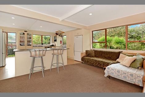 Photo of property in 18 Barlow Place, Chatswood, Auckland, 0626