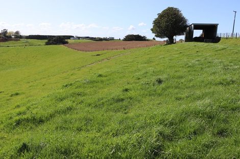 Photo of property in 888a Otaraoa Road, Tikorangi, Waitara, 4383