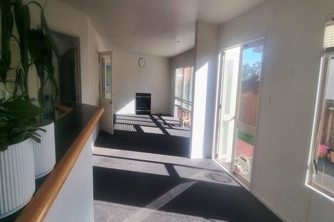 Photo of property in 2/86 Birkenhead Avenue, Birkenhead, Auckland, 0626