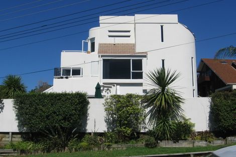 Photo of property in 2/501 Beach Road, Murrays Bay, Auckland, 0630