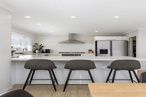 Photo of property in 13 Pitoitoi Drive, Riverhead, 0820