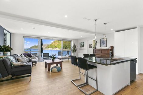 Photo of property in 6 Owhiro Bay Parade, Island Bay, Wellington, 6023