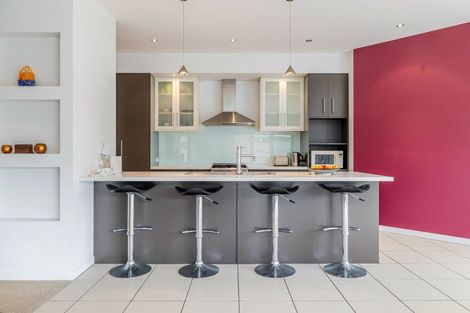 Photo of property in 14 Stewart Crescent, Hokowhitu, Palmerston North, 4410