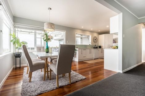 Photo of property in 61 Coronation Road, Hillcrest, Auckland, 0627