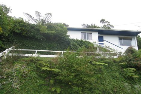 Photo of property in 165 Miromiro Road, Normandale, Lower Hutt, 5010