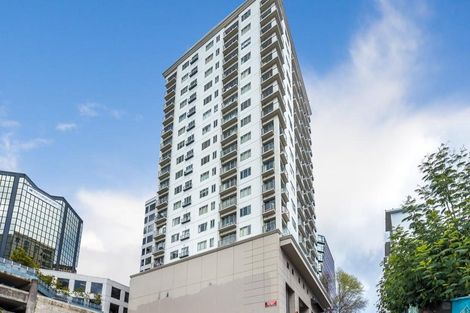 Photo of property in 65 Lauderdale Road, Birkdale, Auckland, 0626